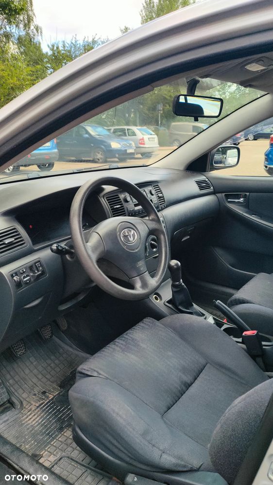 Toyota Corolla 1.6 VVT-i Sol - 9