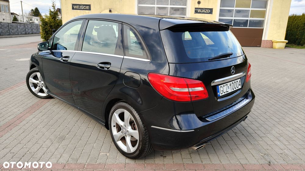 Mercedes-Benz Klasa B 200 Edition - 16