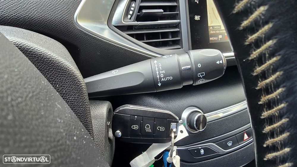 Peugeot 308 SW 1.5 BlueHDi Style - 17