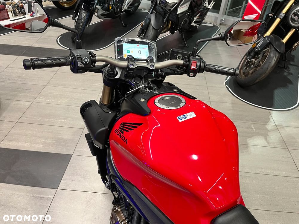 Honda CB - 25