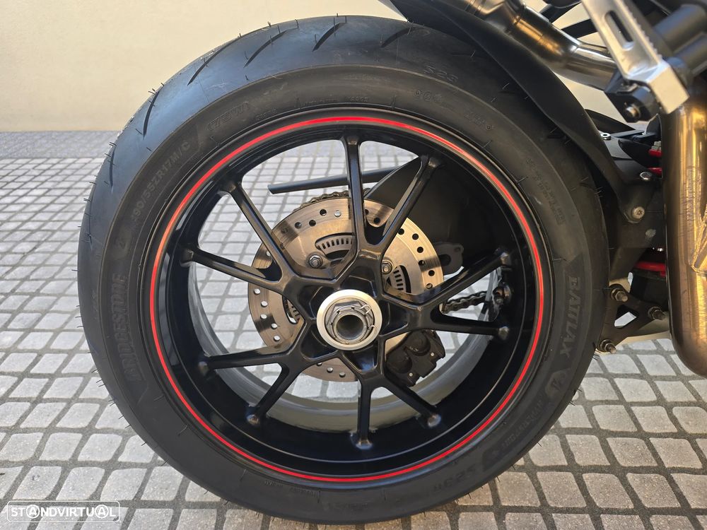 Triumph Speed Triple - 10