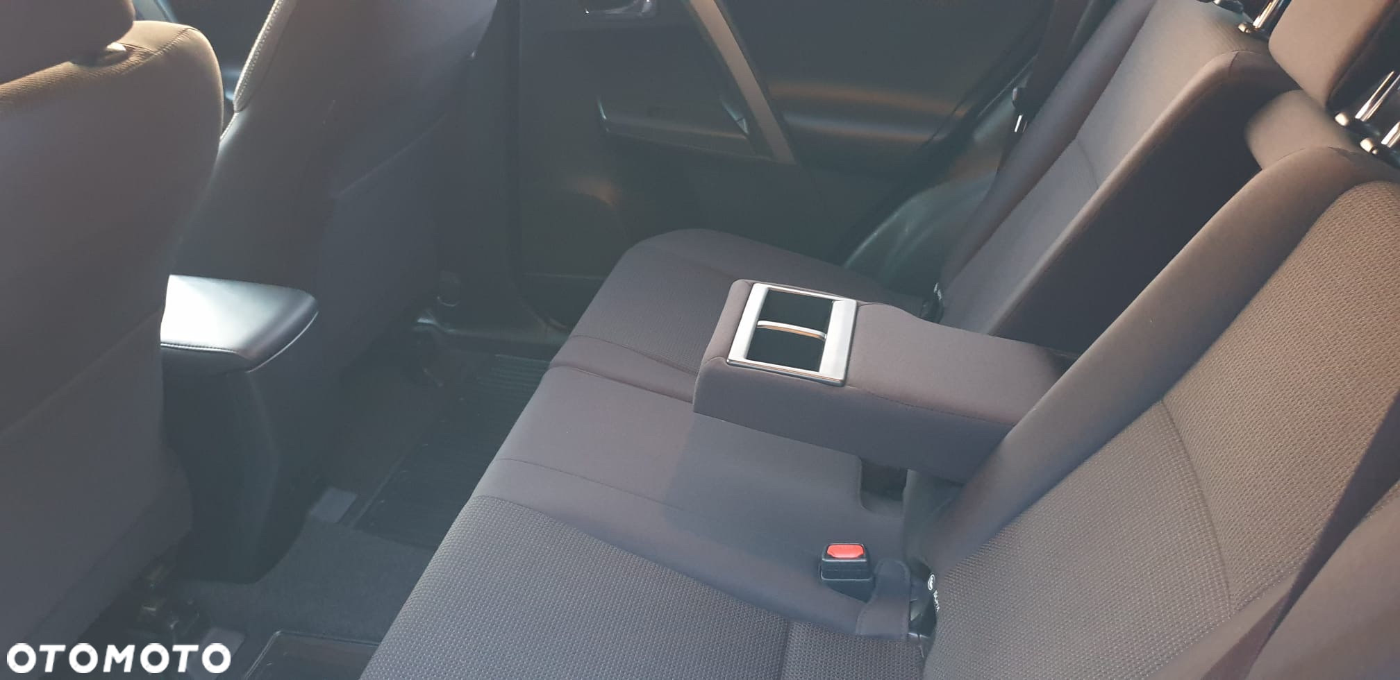 Toyota RAV4 - 23