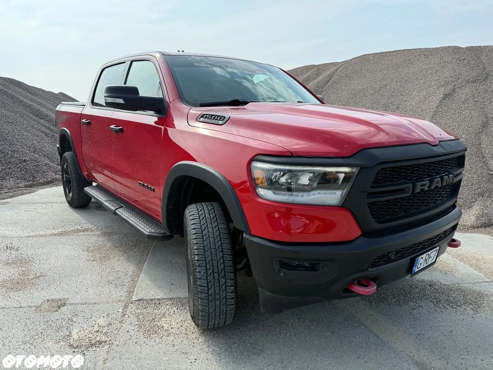RAM 1500 5.7 Crew Cab Bighorn - 2