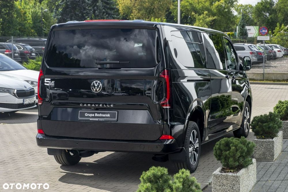 Volkswagen Caravelle - 10