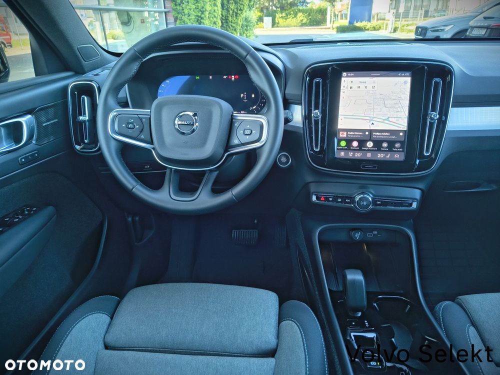 Volvo XC 40 - 25