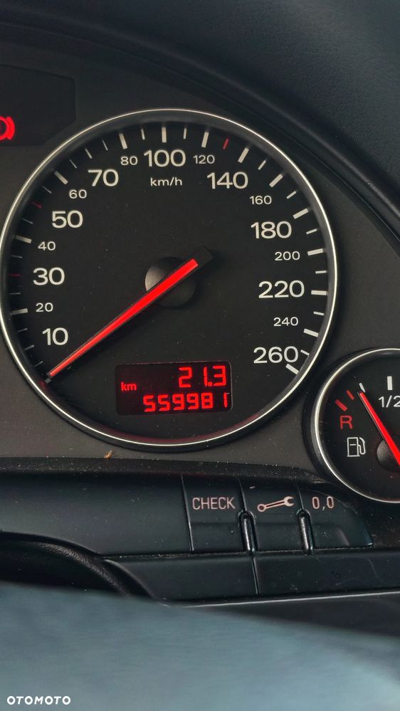 Audi A4 Avant 1.8T - 12