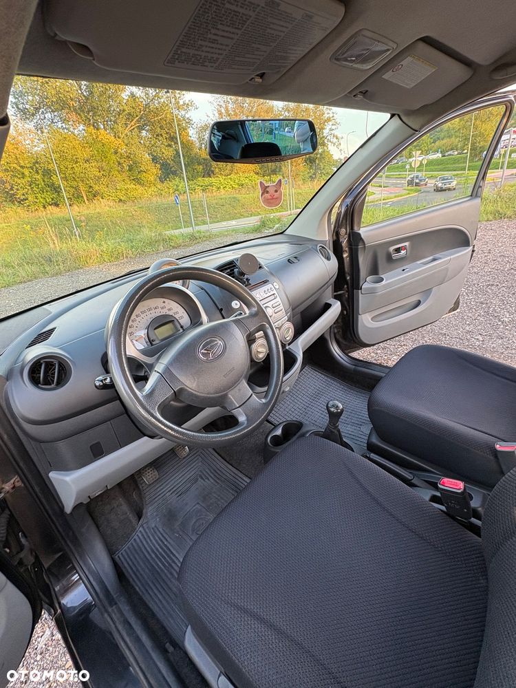Daihatsu Sirion - 7
