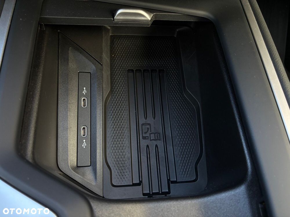 Volkswagen Passat - 22