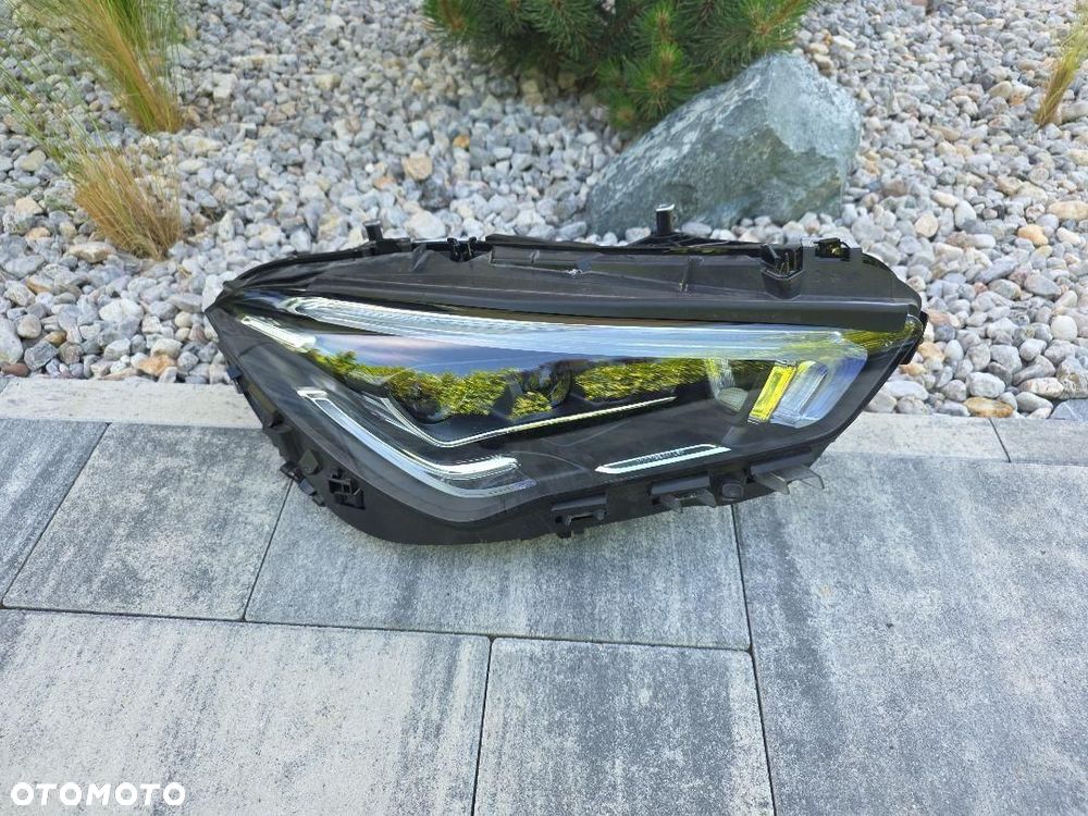 MERCEDES CLA 118 Lampa prawa przód Full Led Multibeam A1189067001 - 2