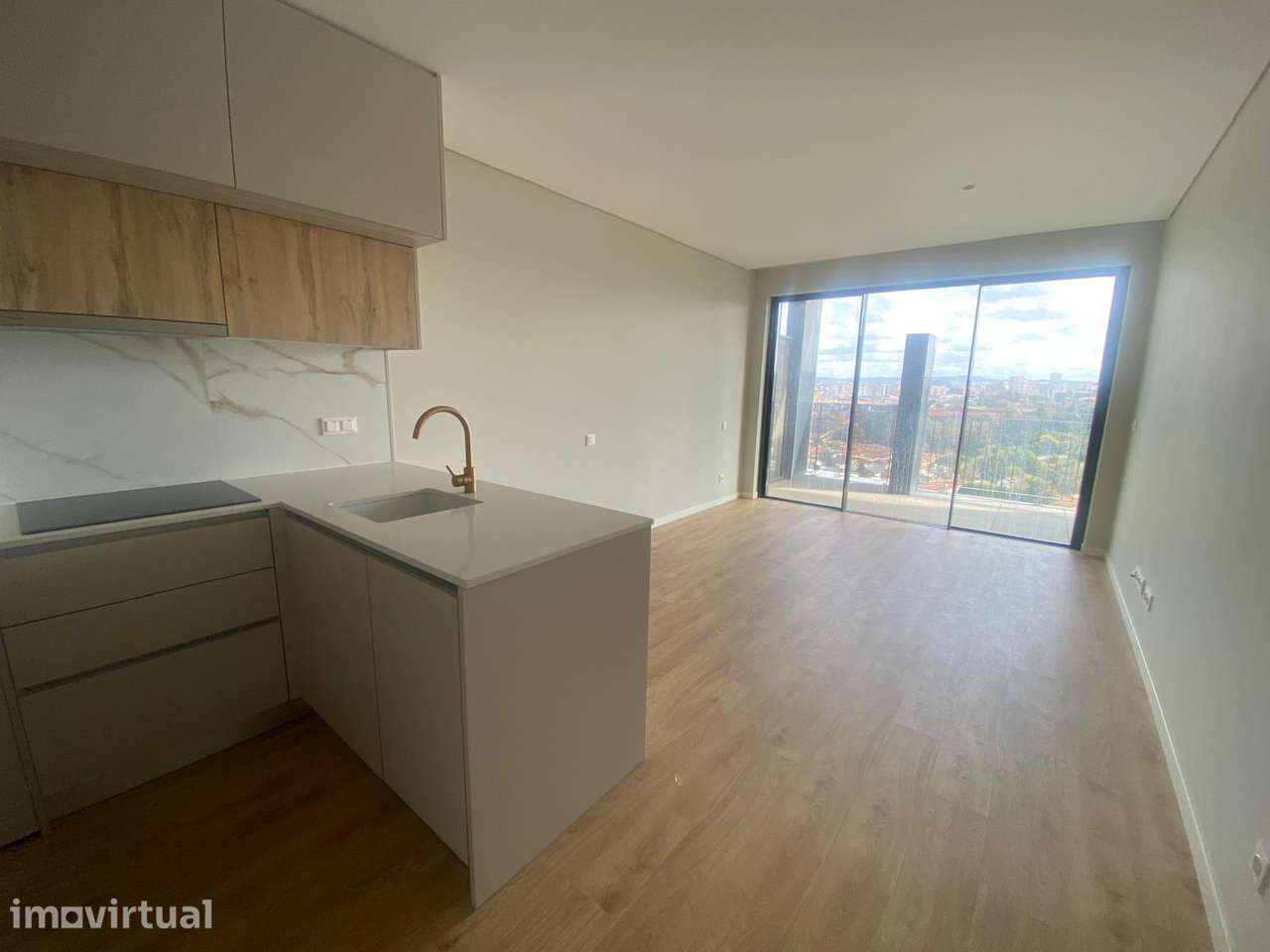 T0 com Varanda e Vista Douro, com Garagem e Condomínio com Piscina - Grande imagem: 5/22
