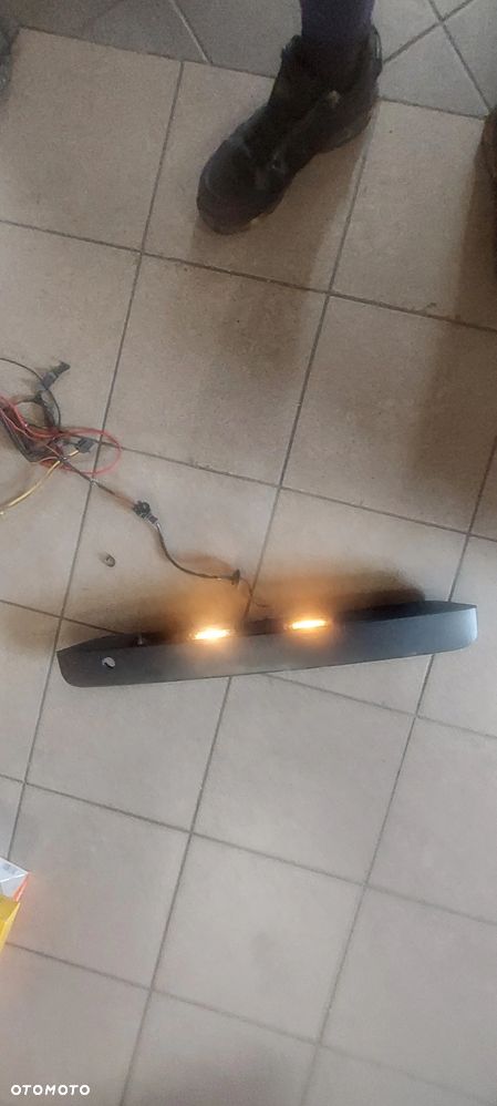 Listwa blenda oświetlenia tablicy rejestracyjnej vw t5 t6 wersja z drzwiami - 2