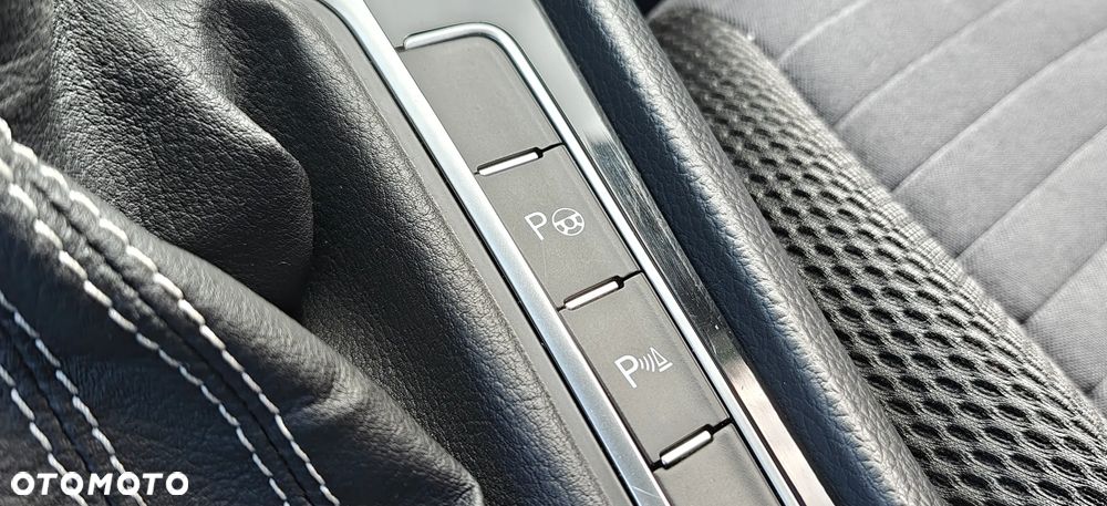 Volkswagen Golf 1.6 BlueTDI DSG Cup - 38