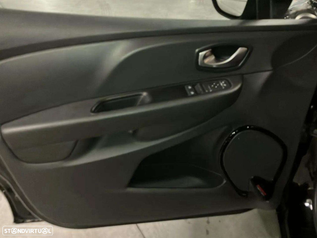 Renault Clio Sport Tourer 0.9 TCe Limited - 21