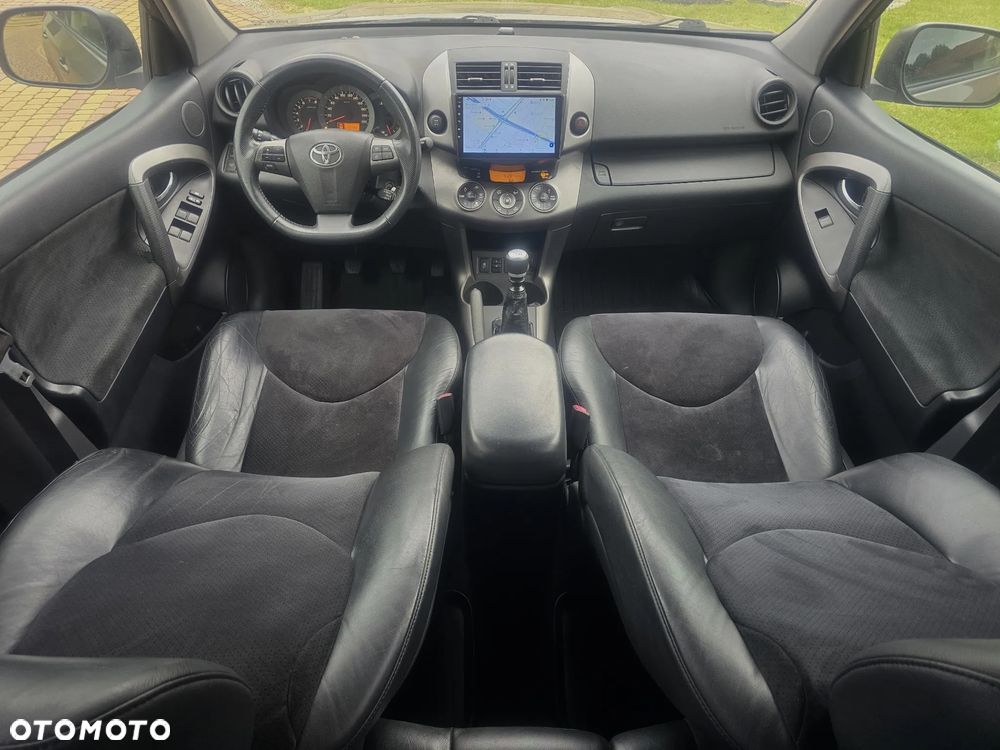 Toyota RAV4 2.0 VVT-i Premium - 13