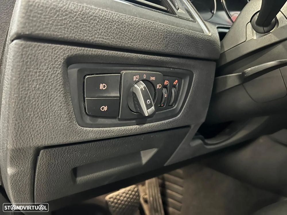 BMW 116 d Advantage Auto - 10