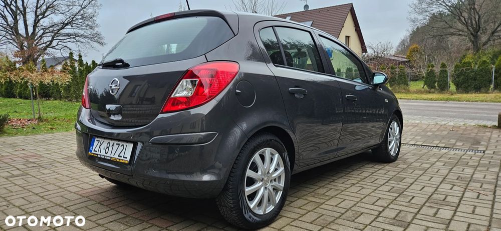 Opel Corsa 1.4 16V Color Edition - 9