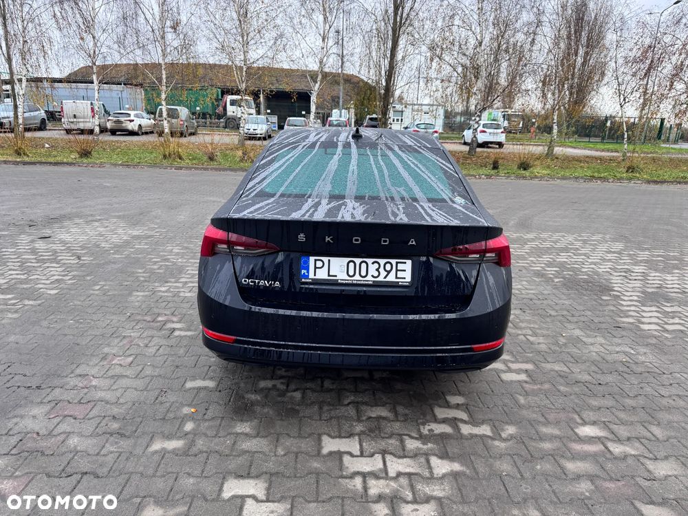 Skoda Octavia 2.0 TDI Style DSG - 4