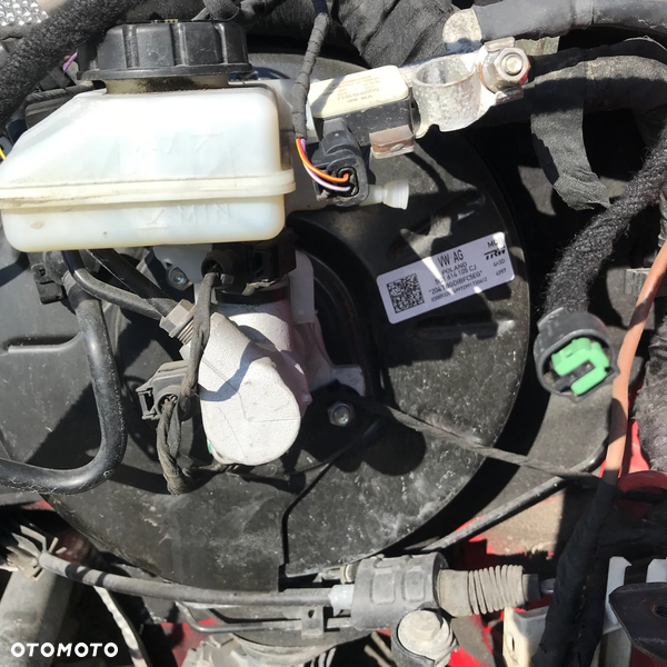 AUDI A3 8V S3 SKODA SERVO 5Q1614105CJ