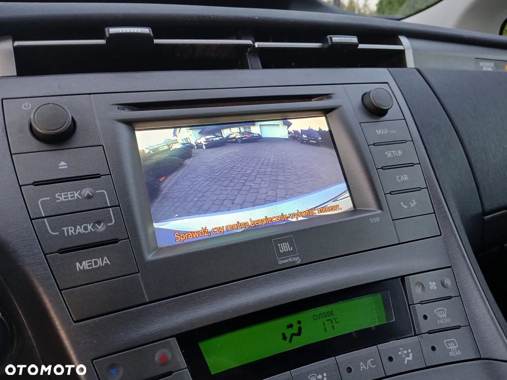Toyota Prius 1.8 HSD Prestige - 23