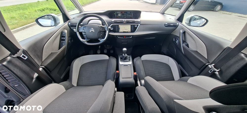 Citroën C4 Picasso e-HDi 115 Attraction - 11