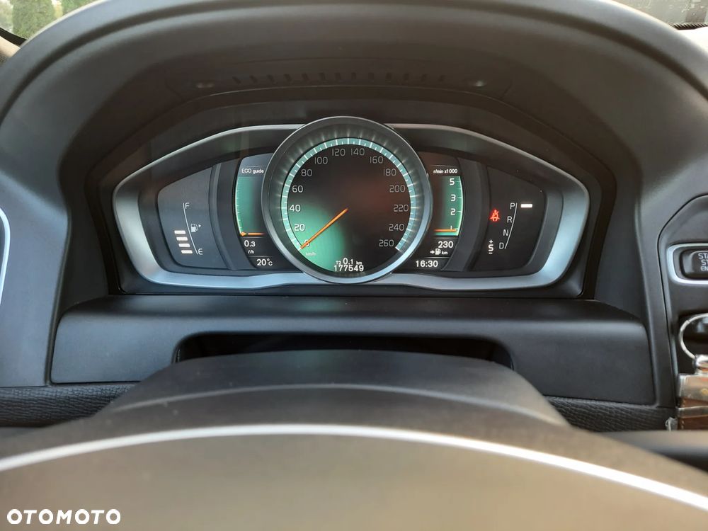 Volvo XC 60 - 20