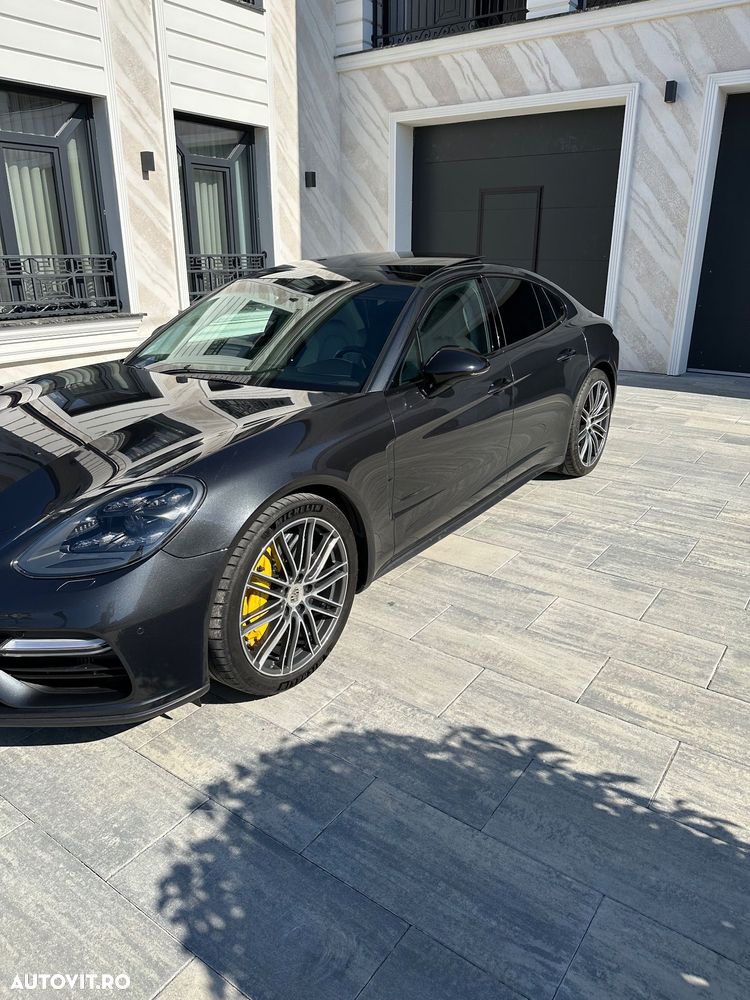 Porsche Panamera Turbo - 4