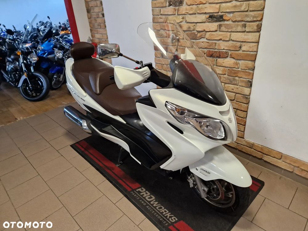 Suzuki Burgman - 39