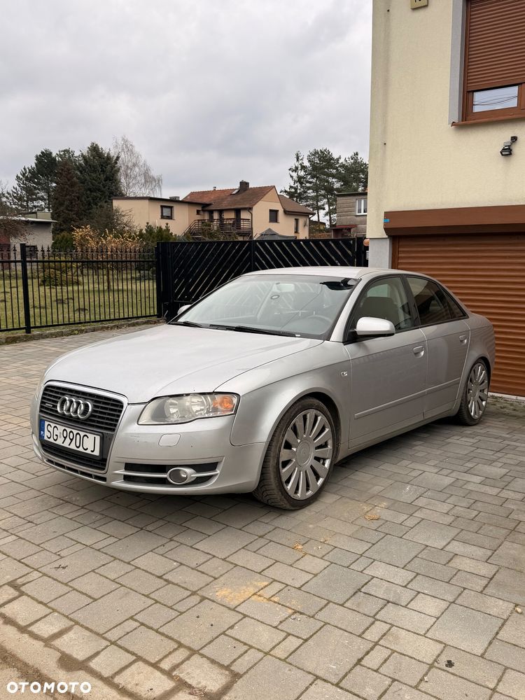 Audi A4 Limousine 2.0T FSI Quattro - 1