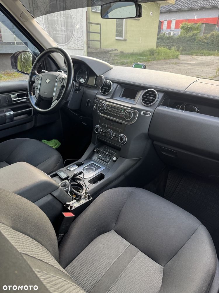 Land Rover Discovery 3.0 TD V6 E - 10
