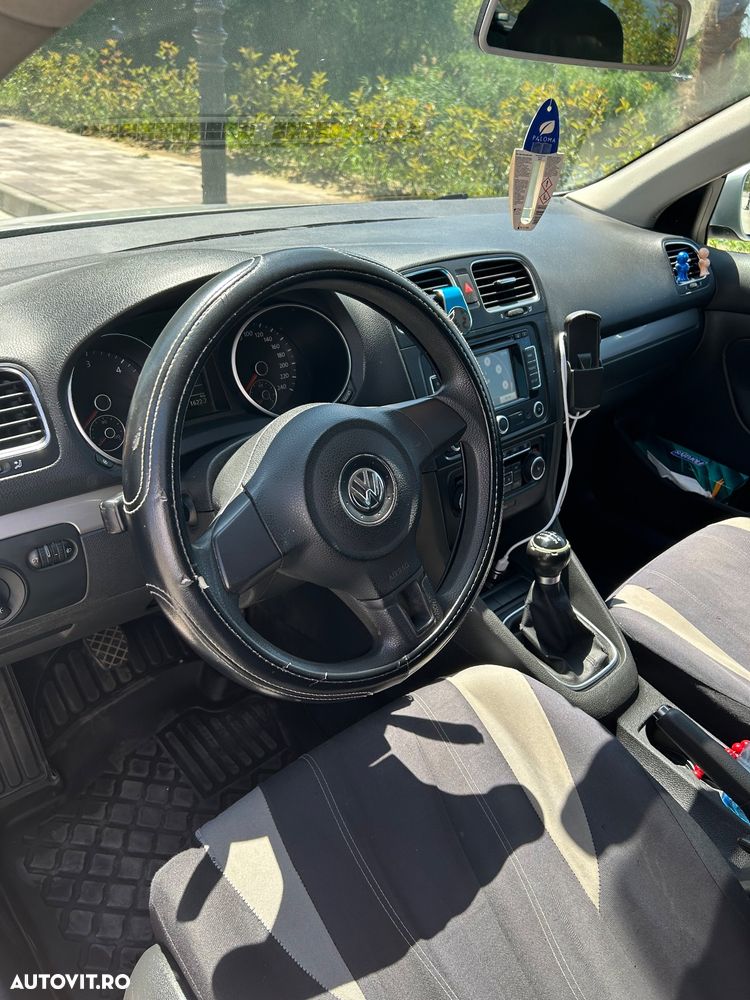 Volkswagen Golf 1.6 TDI DPF Comfortline - 11