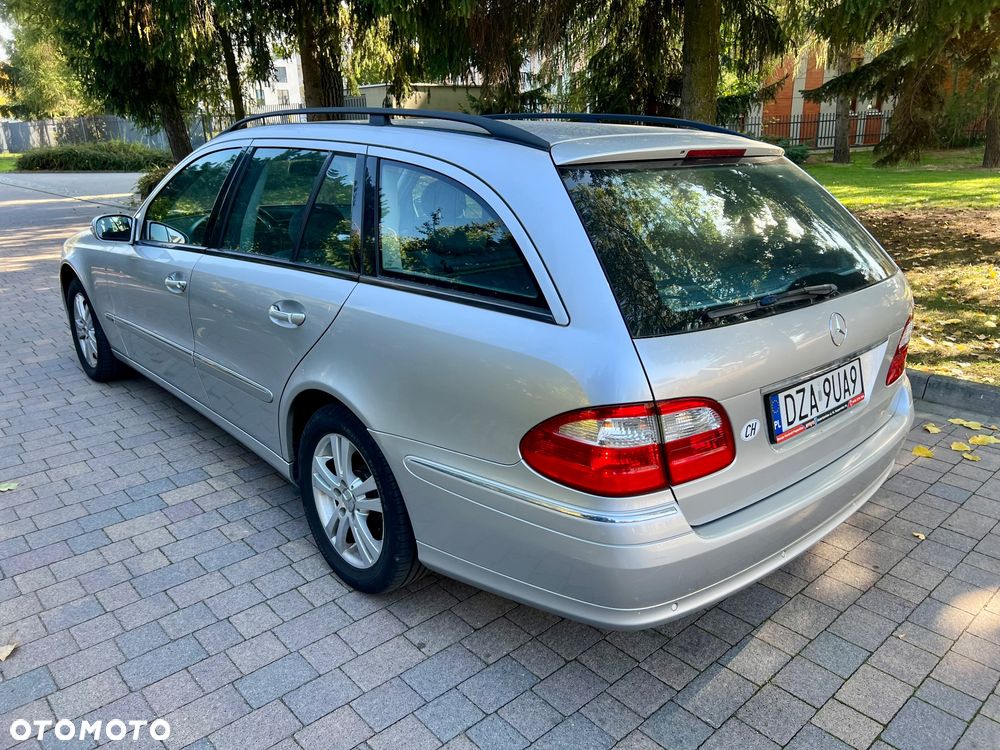 Mercedes-Benz Klasa E 320 4-Matic T Elegance - 1