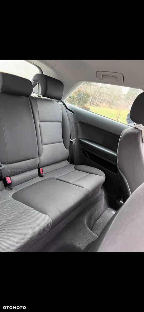 Audi A3 3-drzwiowe 1.6 Ambition - 7