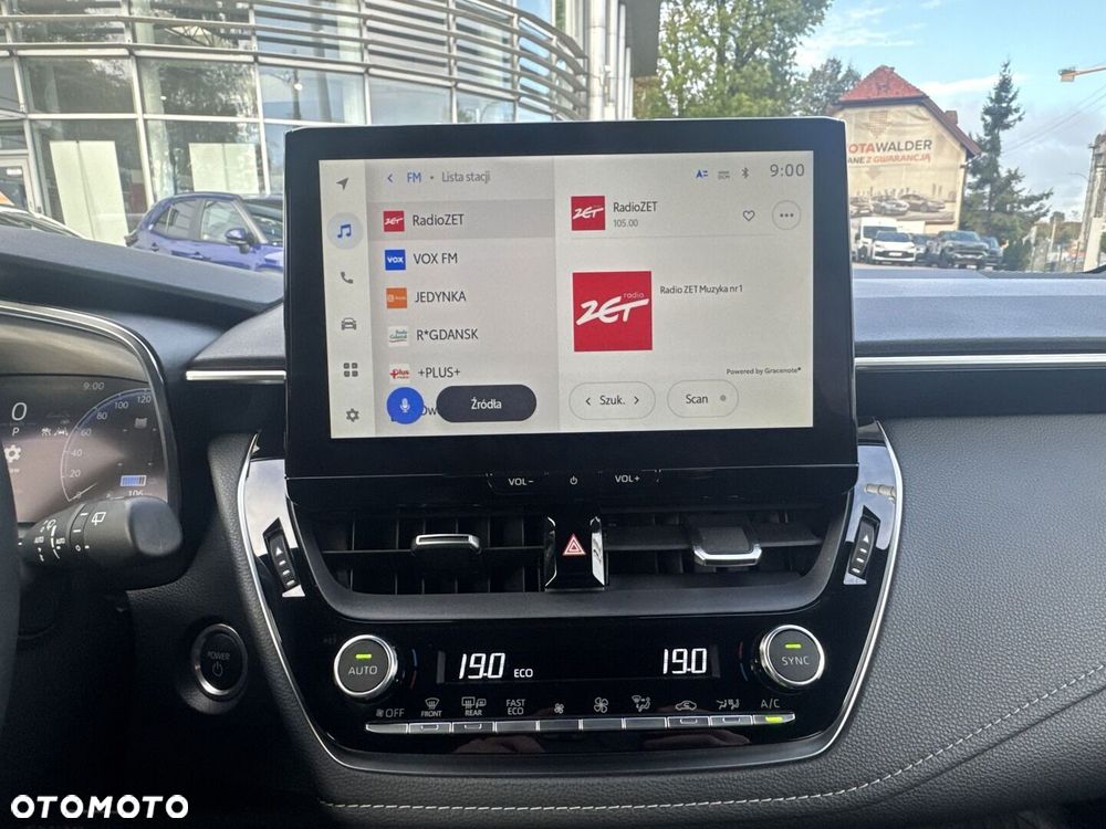 Toyota Corolla 2.0 Hybrid Style - 18