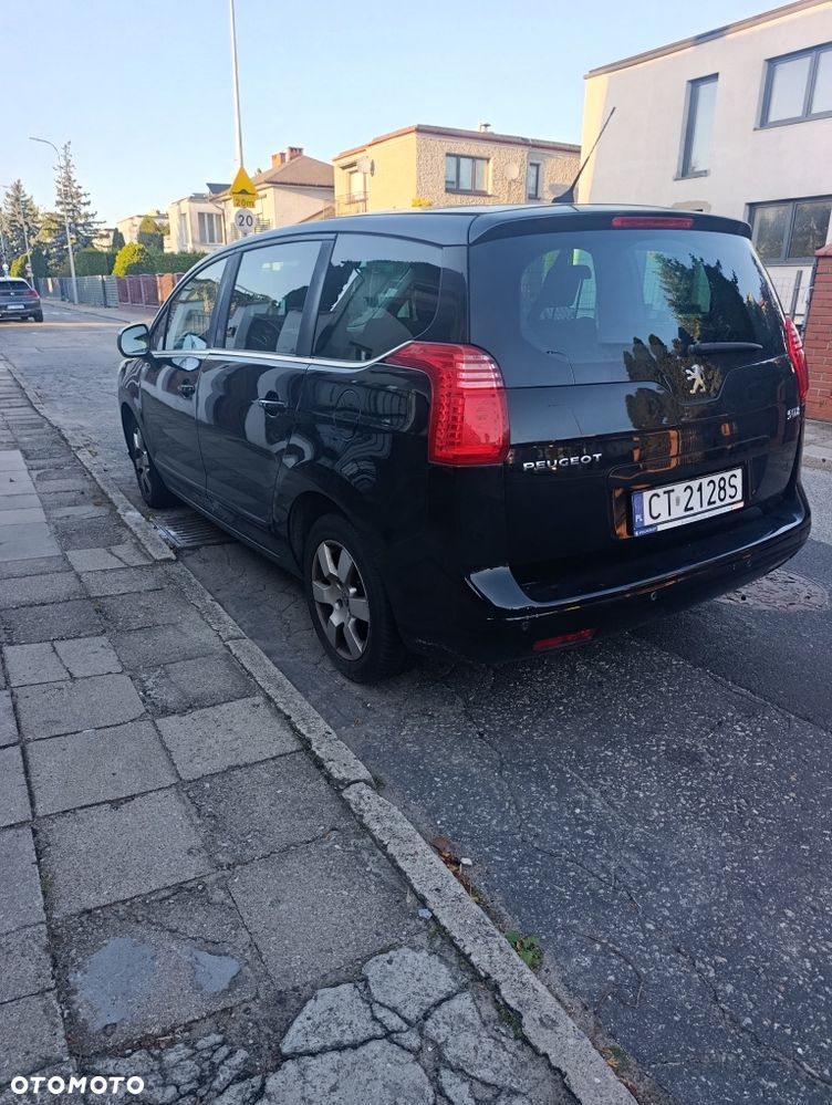 Peugeot 5008 - 3
