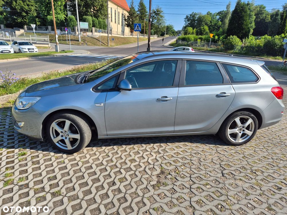 Opel Astra 1.4 Enjoy - 4