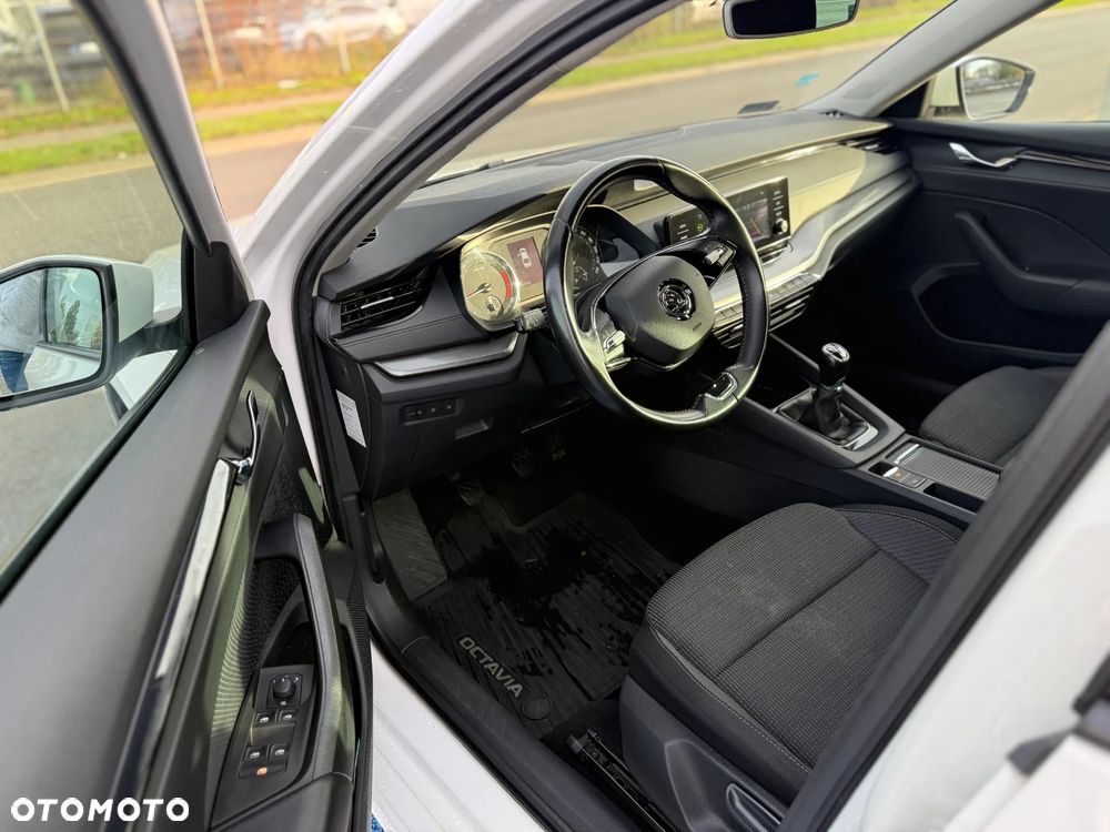Skoda Octavia 1.5 TSI ACT Ambition - 12