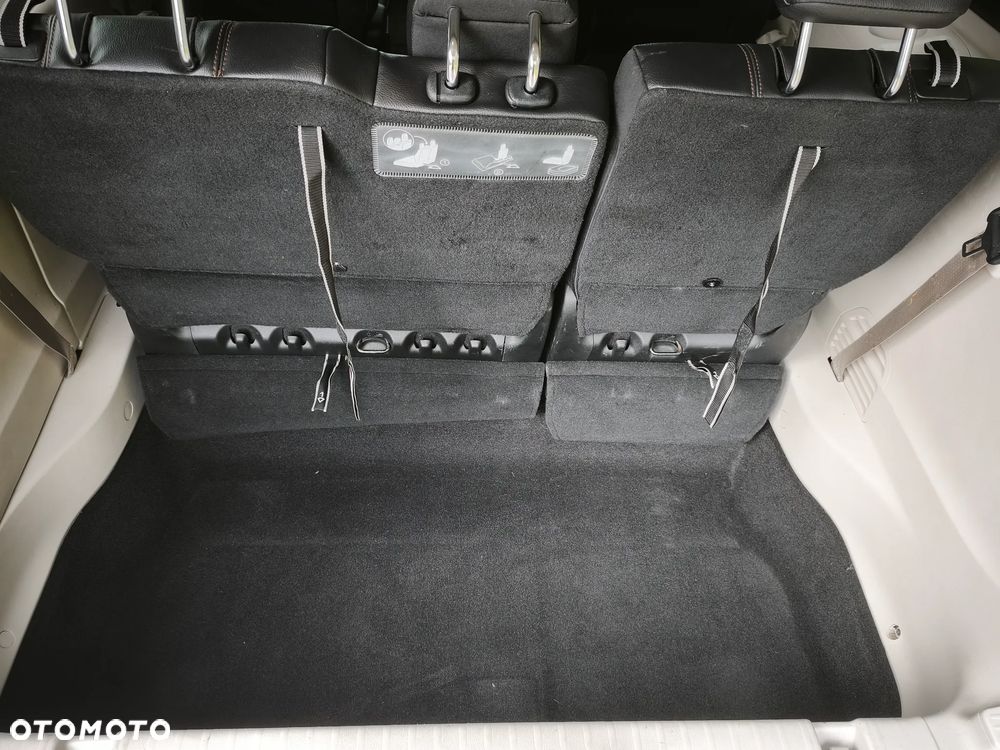 Chrysler Pacifica - 22