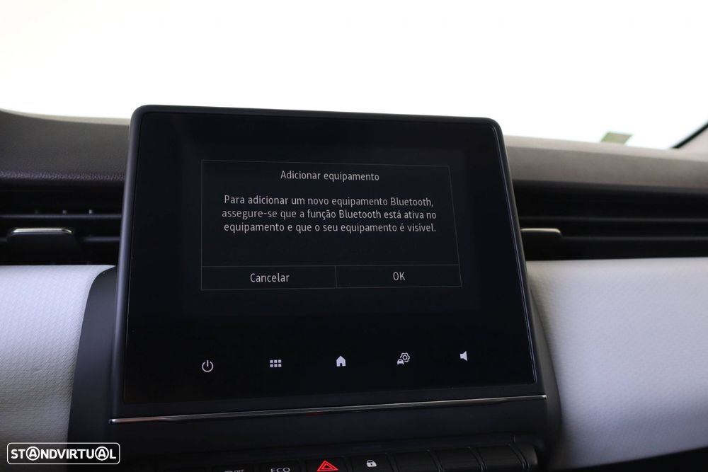 Renault Clio 1.0 TCe Evolution Bi-Fuel - 25