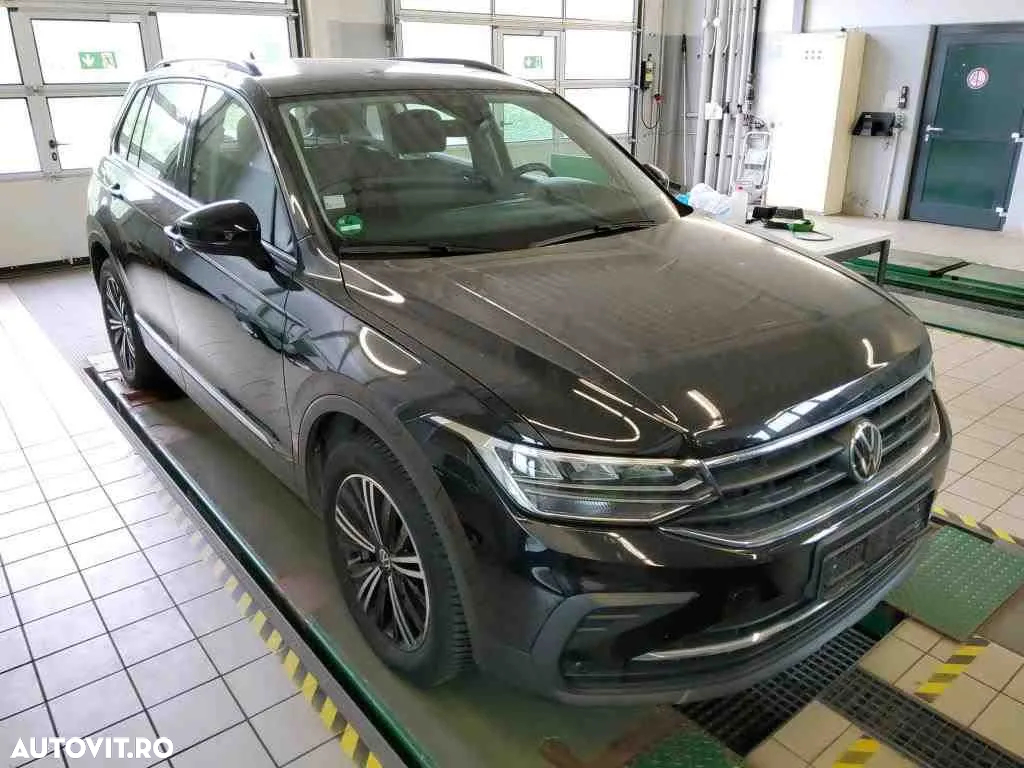 Volkswagen Tiguan 2.0 TDI DSG Life - 2