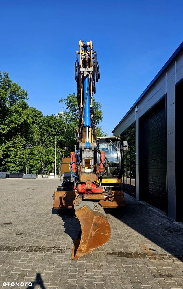 Liebherr A916 - 8