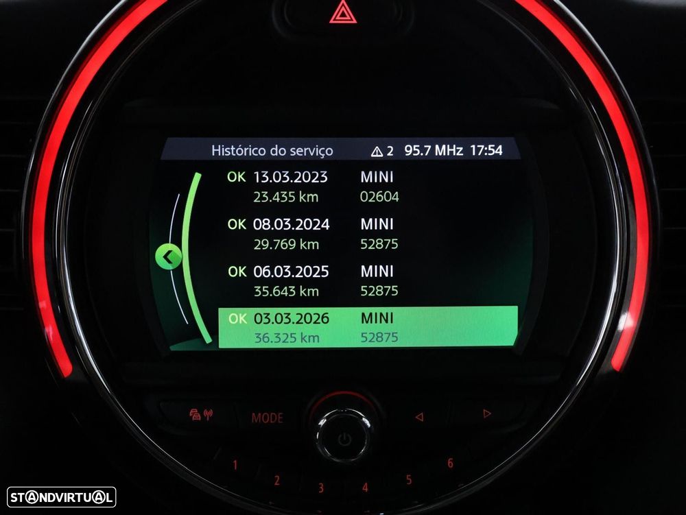 MINI 5 Portas Cooper Auto - 22