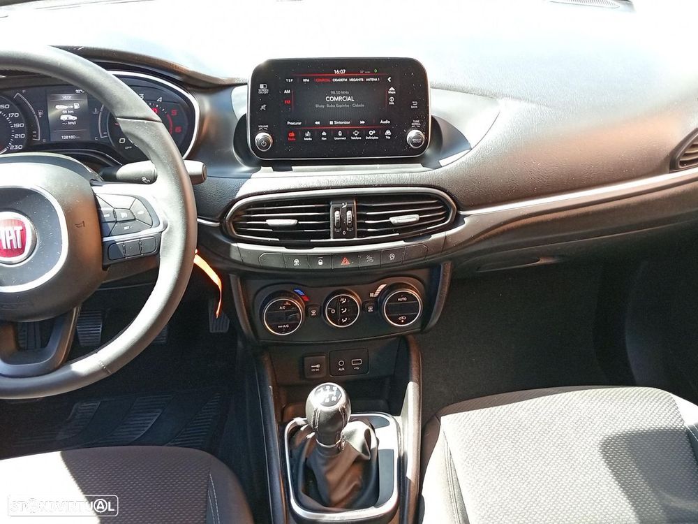 Fiat Tipo Station Wagon 1.3 M-Jet Lounge - 11