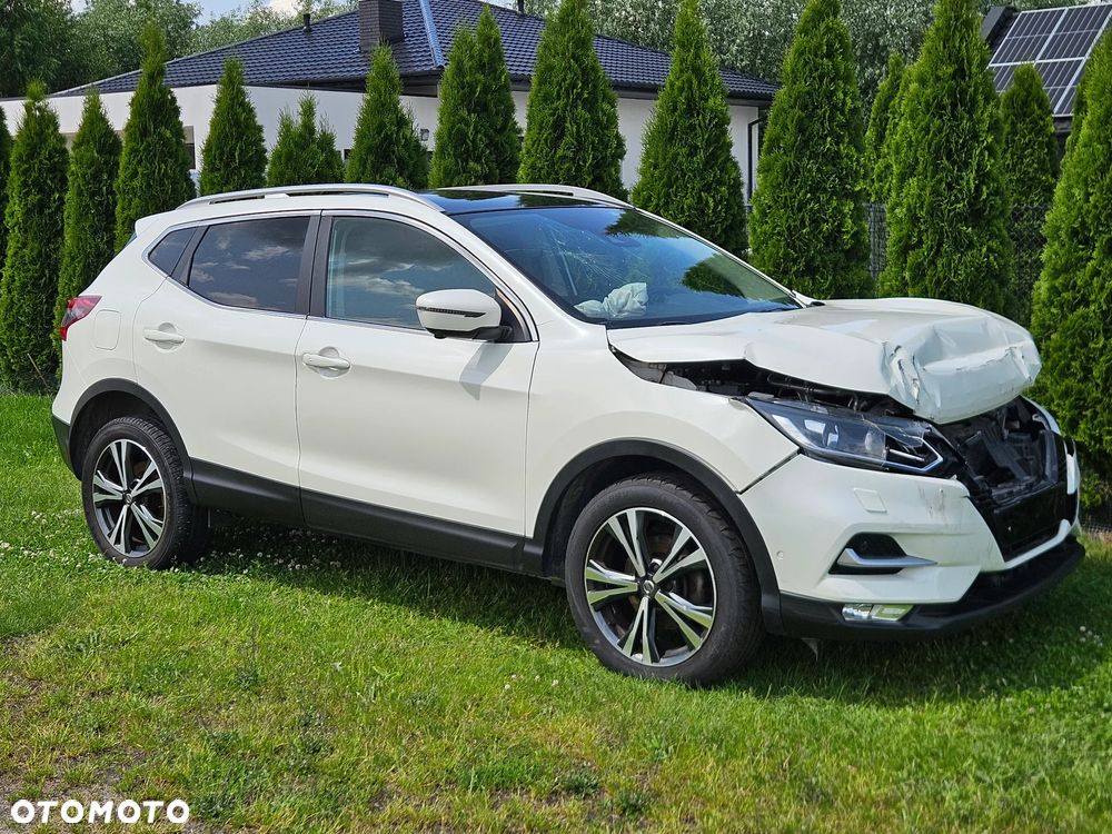Nissan Qashqai 1.6 dCi Xtronic TEKNA - 1
