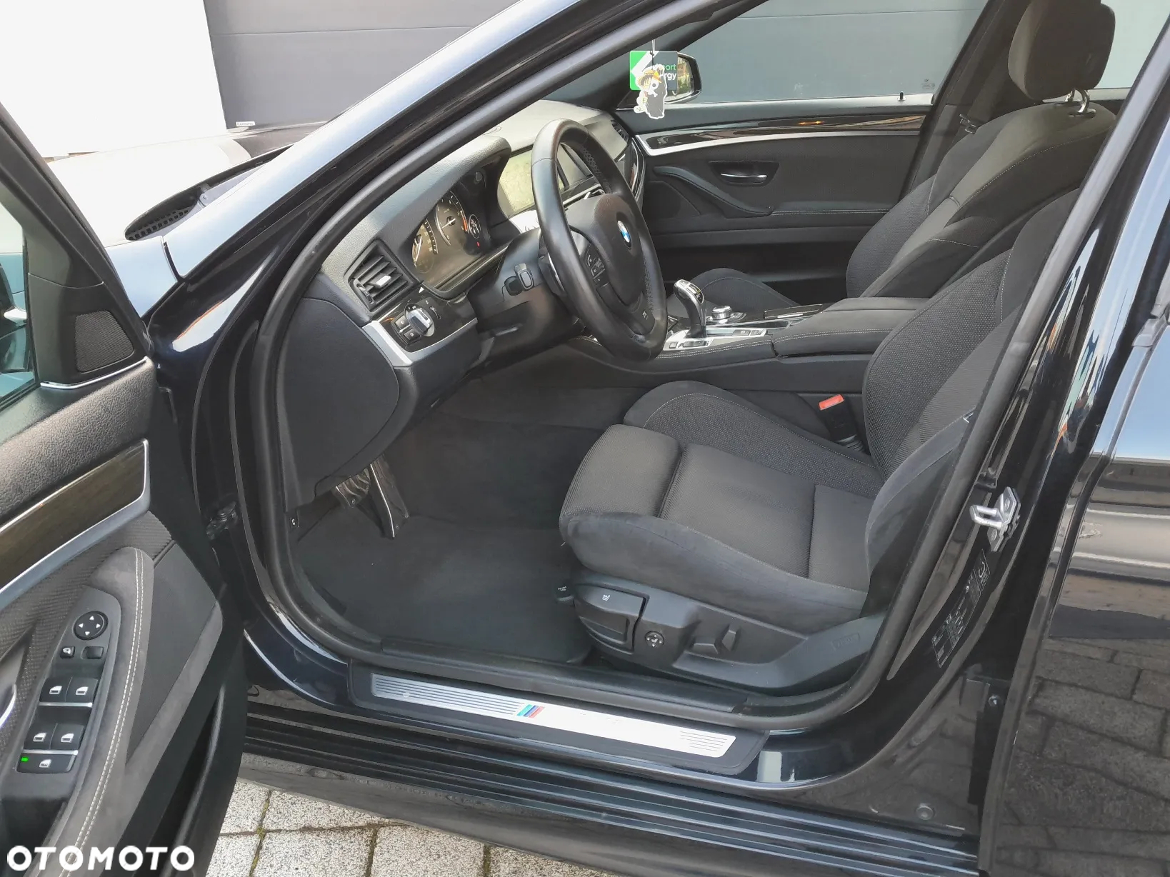 BMW Seria 5 520d Sport-Aut - 9