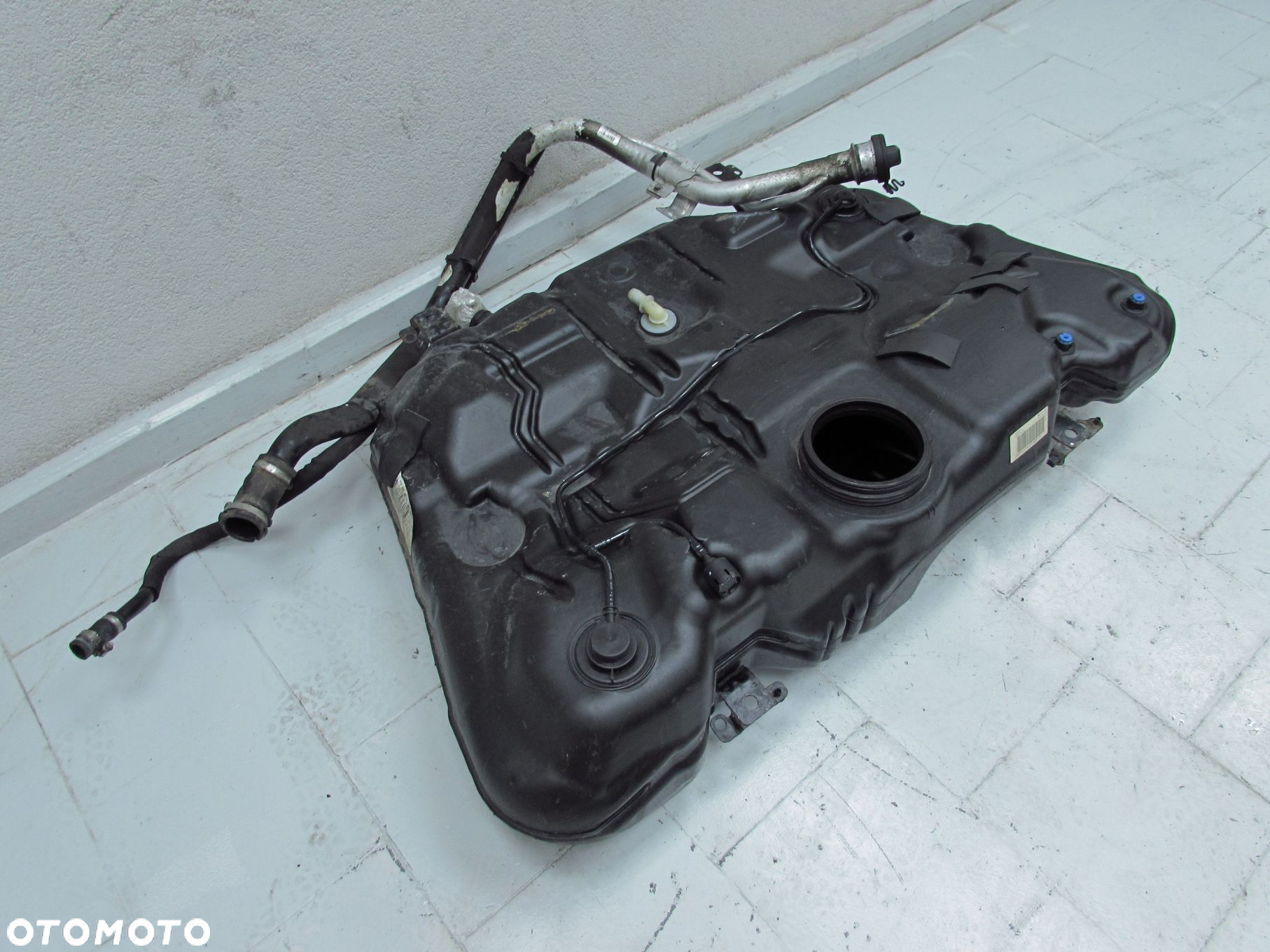 VOLVO XC60 2.4 D5 2WD 08-17 ZBIORNIK BAK PALIWA 31303264 - 3