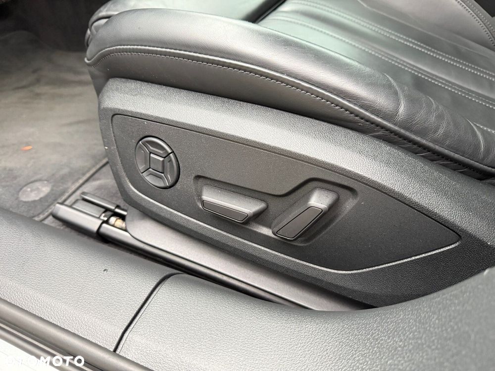 Audi A6 Avant - 22