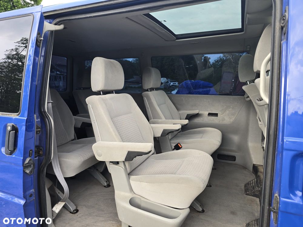 Volkswagen Caravelle Basis / CL - 3