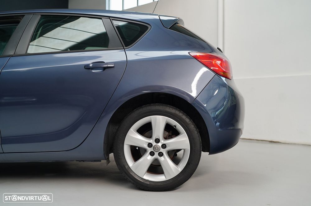 Opel Astra 1.4 Cosmo S/S - 21