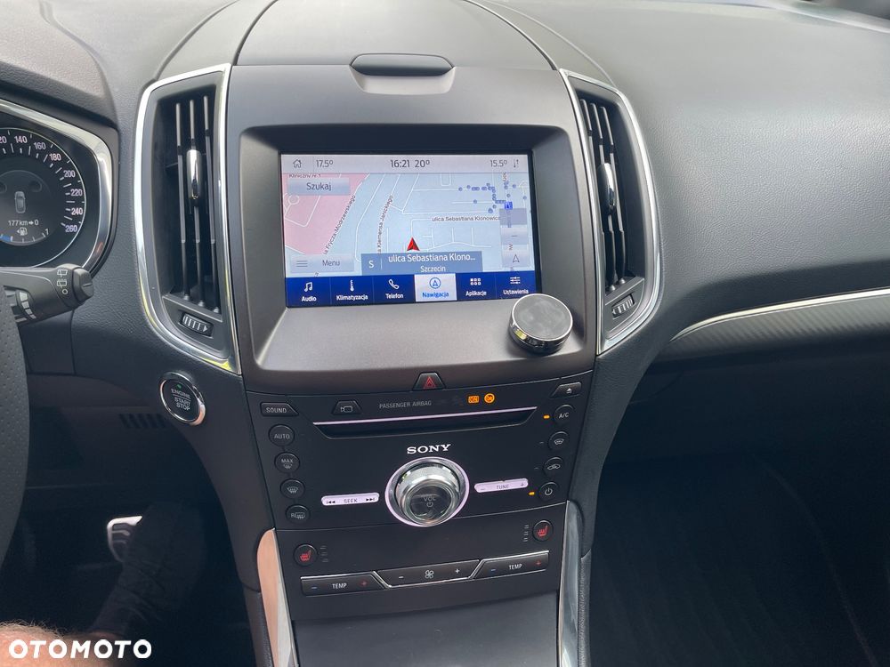 Ford S-Max - 36