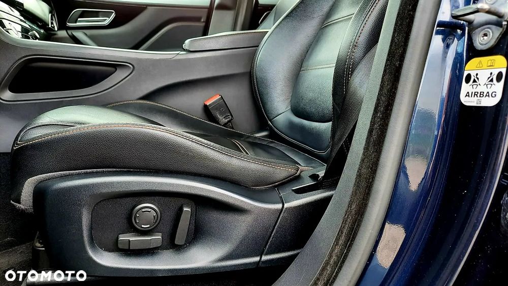 Jaguar F-Pace 2.0 i4D AWD Prestige - 28
